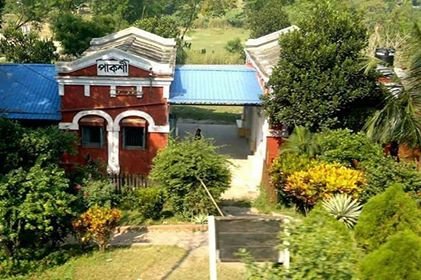 Pakshi, Pabna. Amiyabhushan's ancestral place